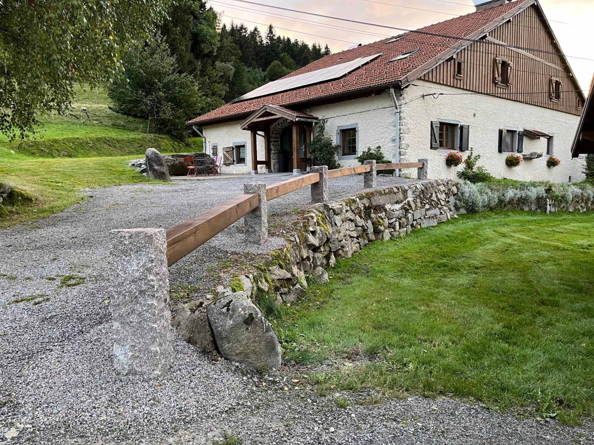 La Ferme Du Douanier & Spa 5 Etoiles All Inclusive Вантрон Экстерьер фото